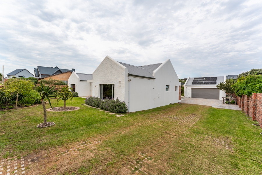 4 Bedroom Property for Sale in Cape St Francis Eastern Cape
